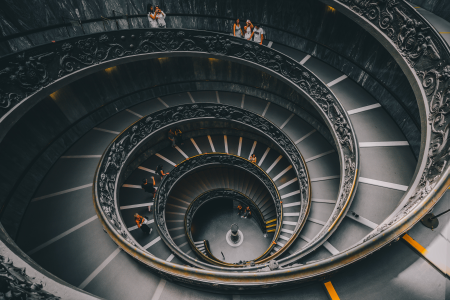 https://sk.skolkovo.ru/img/0594e840-759d-403b-b791-2f858770ee6c/grillot-edouard-ux4ikalxyte-unsplash.jpg?fm=pngfit=fitw=550https://www.skolkovo.ru/leadership-competency-development/