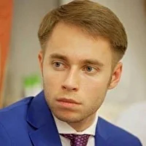 Дмитрий Хазиев