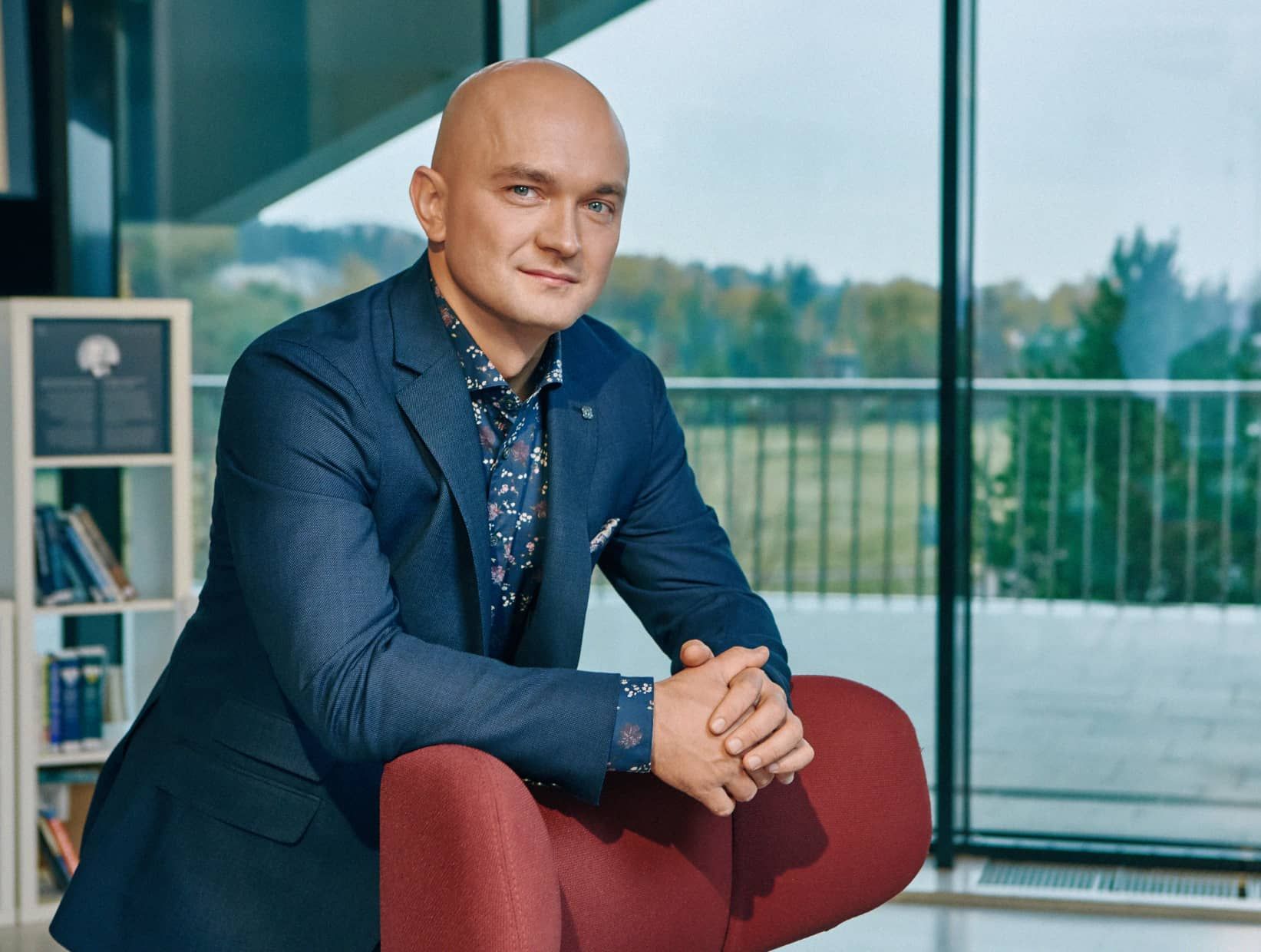 Антон Семенов