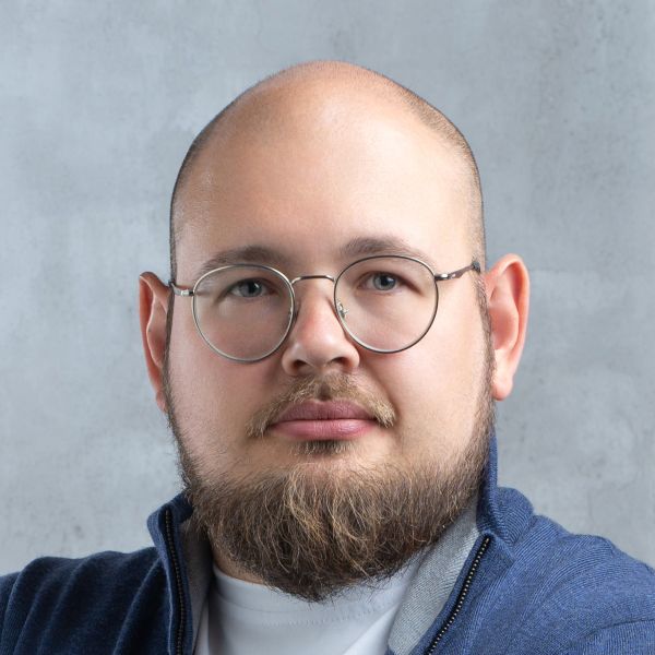 Михаил Степнов