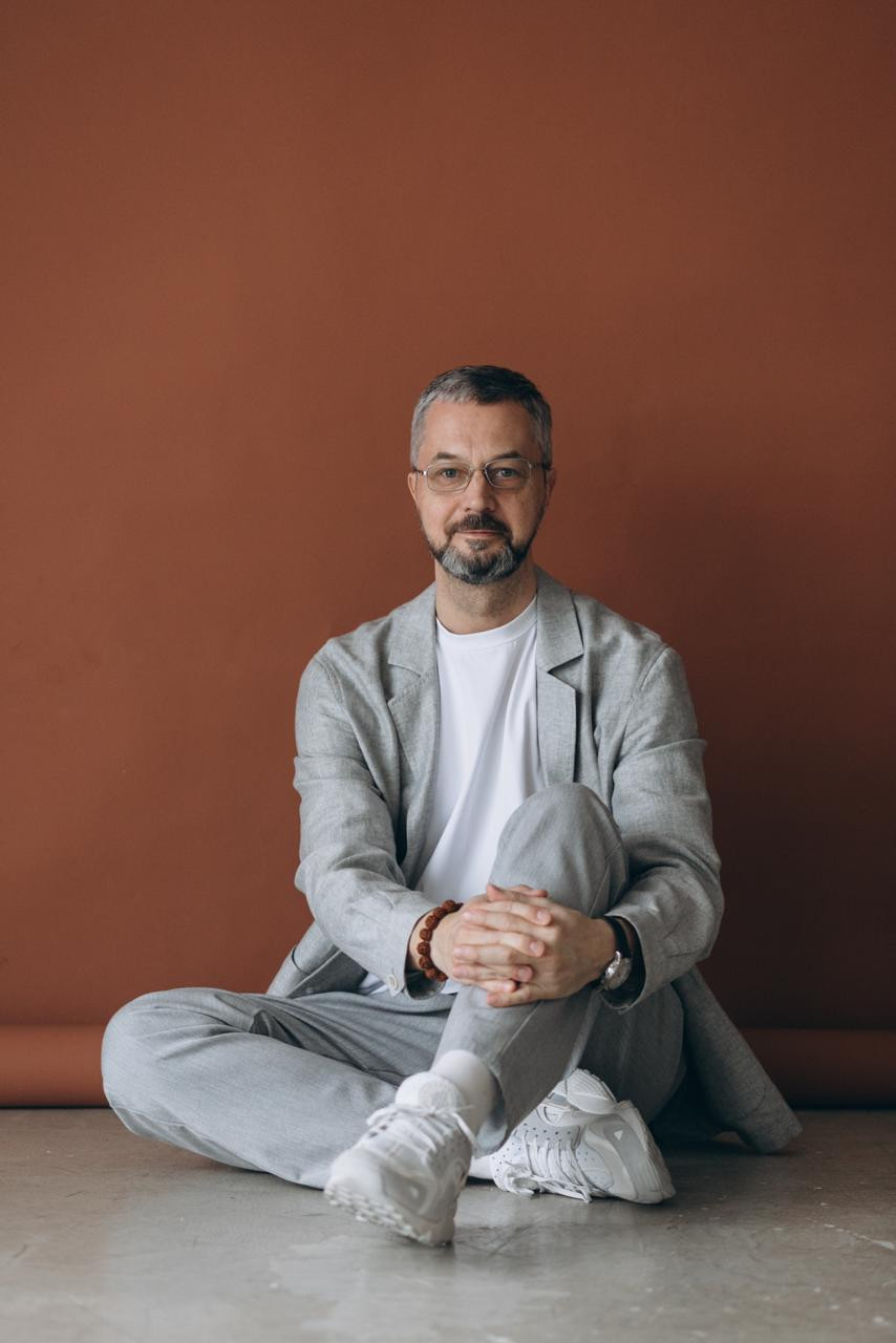 Сергей Сухов