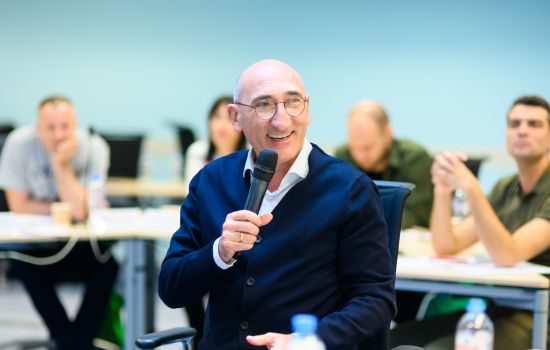 Как, меняясь самому, менять мир вокруг себя?