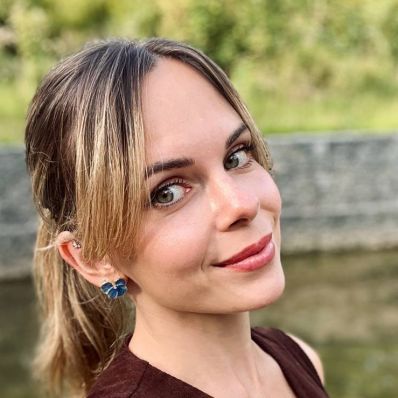 Юлия Заварзина