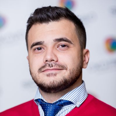 Амир Ахметов