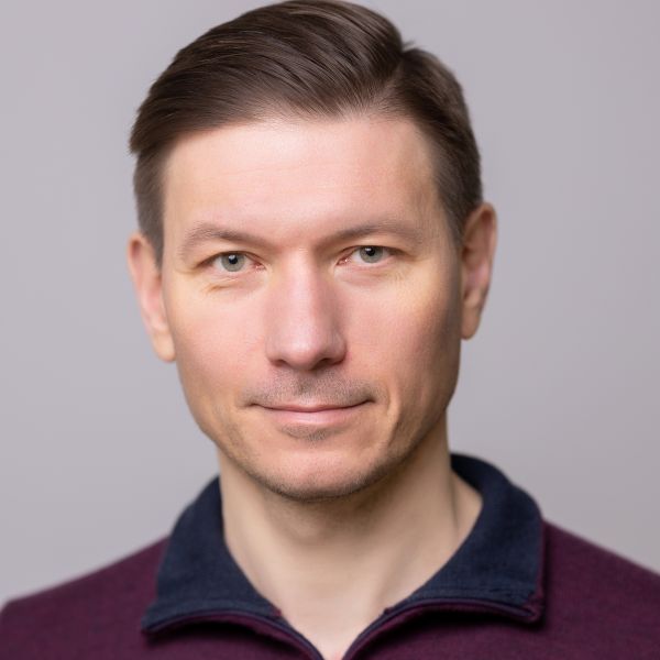 Денис Пономарев