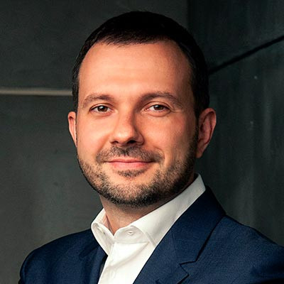 Максим Карпов