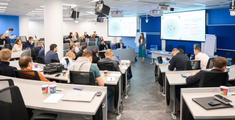 Очно на кампусе СКОЛКОВО