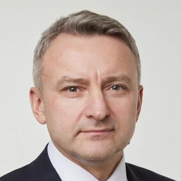 Александр Леднев