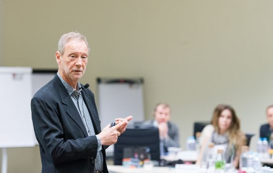 Лидерство и навигация в эпоху «взрывных» перемен