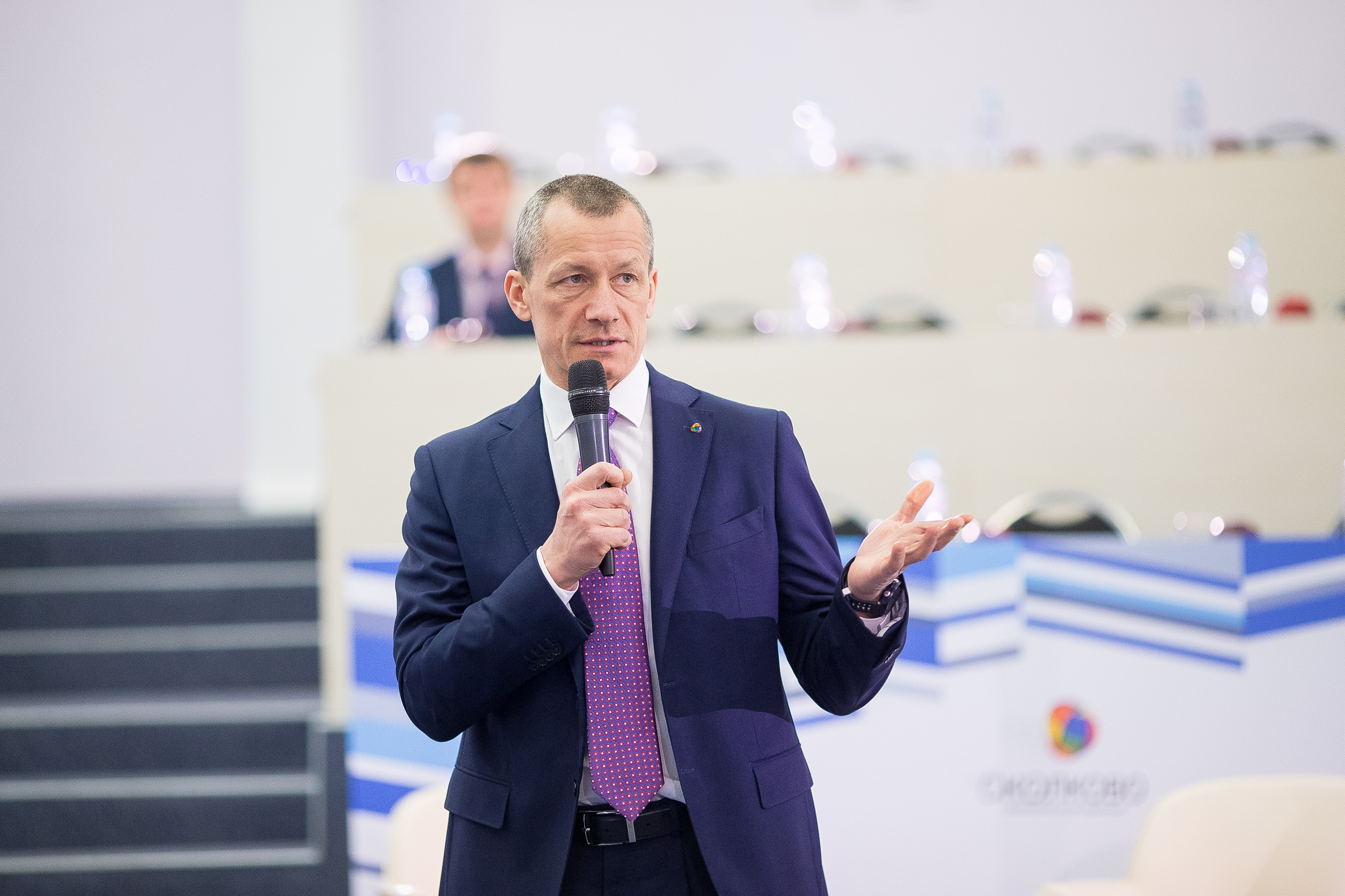 46000499365 800c1e72f5 O 50048334141 O