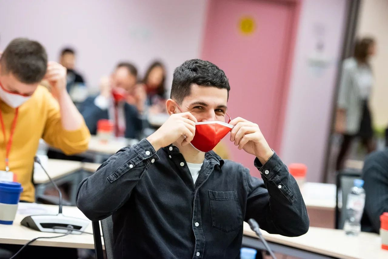 74dffc53 1c31 47e3 B81d 94e1a846f8bc