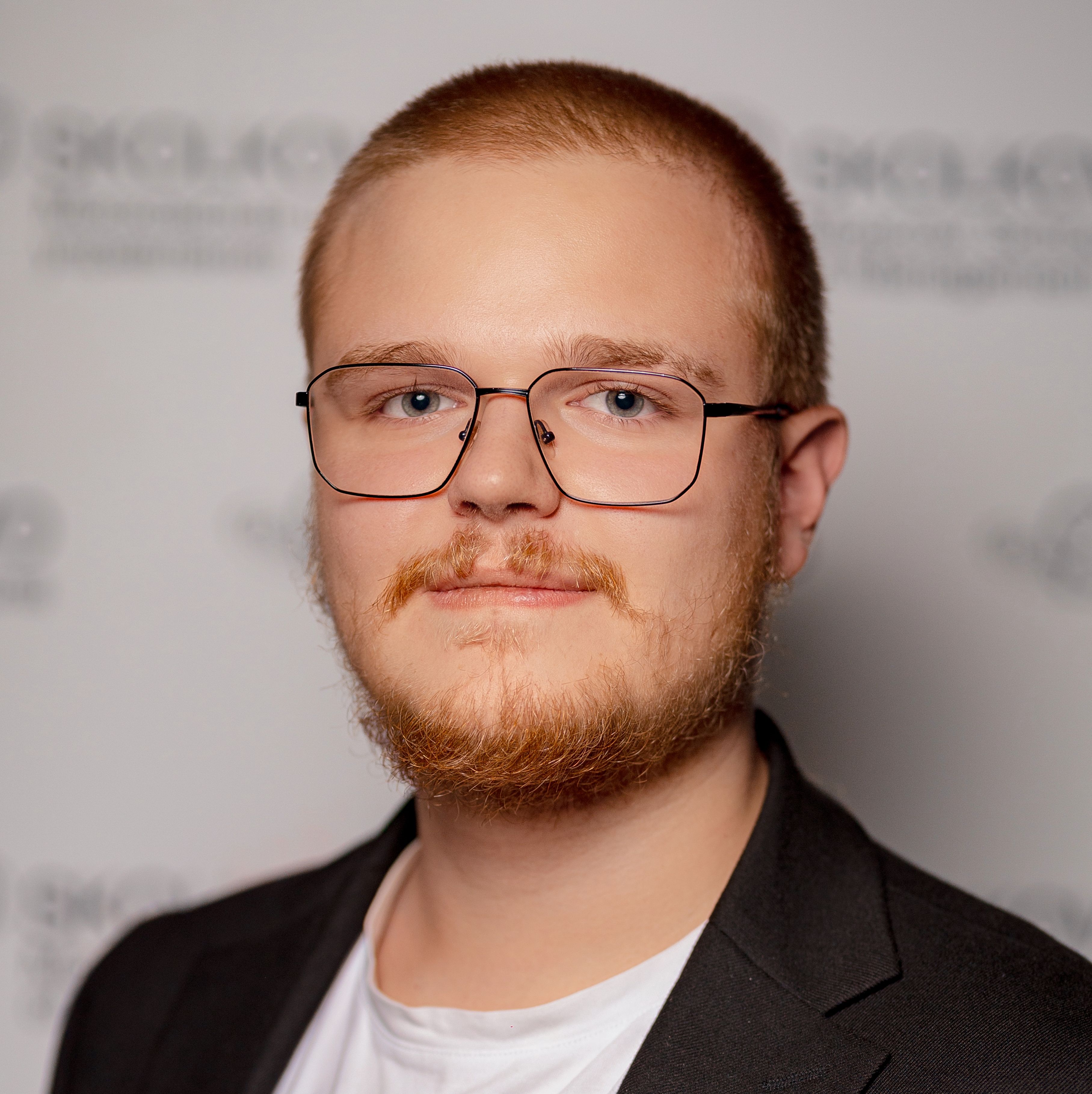 Максим Курсов