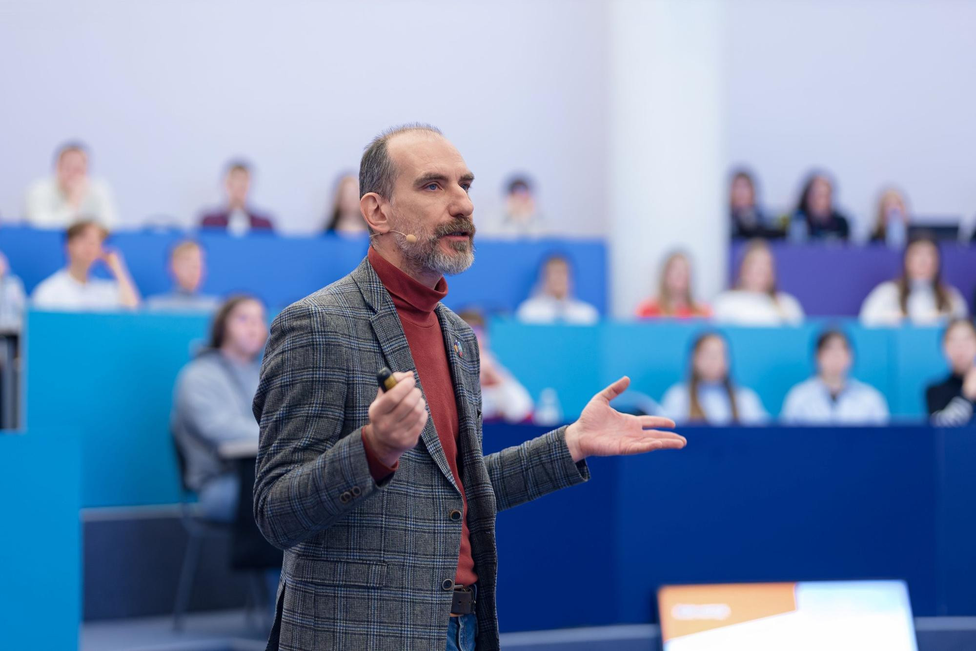 Между системой и скоростью: четыре ориентира для руководителя растущего бизнеса