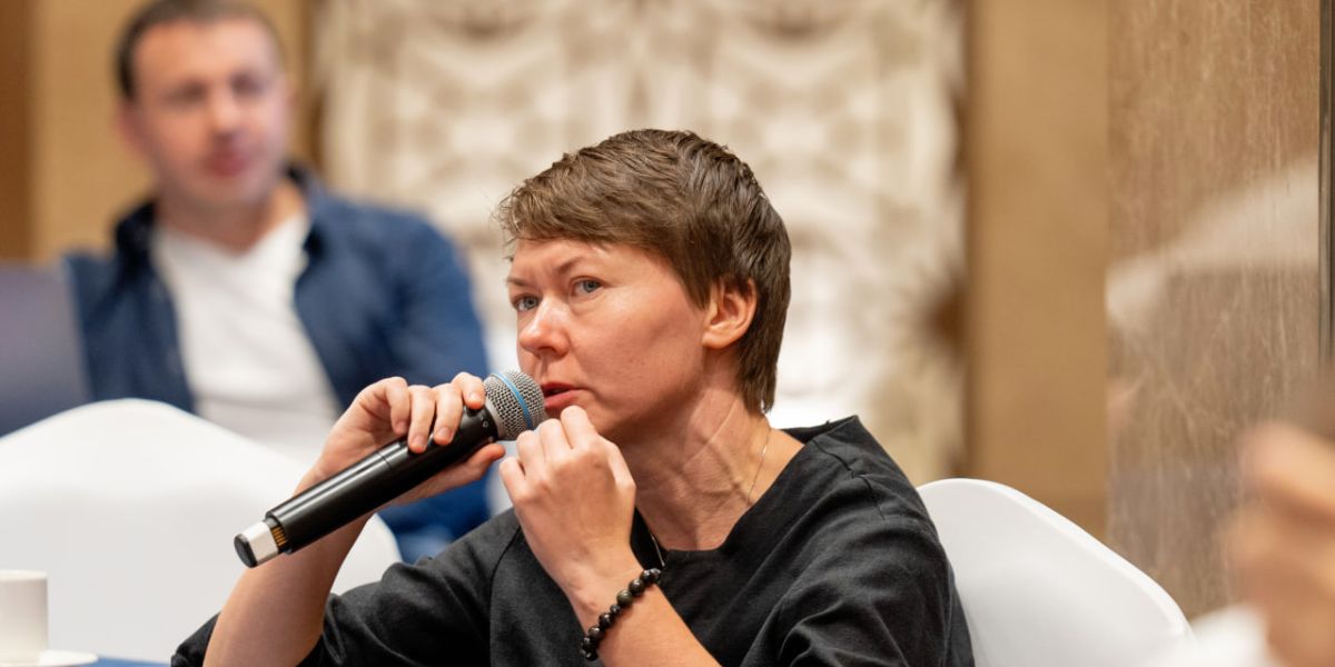 Как синергия обучения и окружения помогли получить международные инвестиции