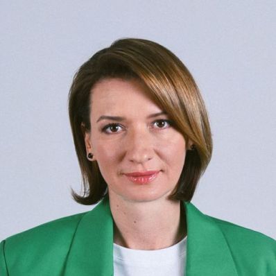 Елена Иванова