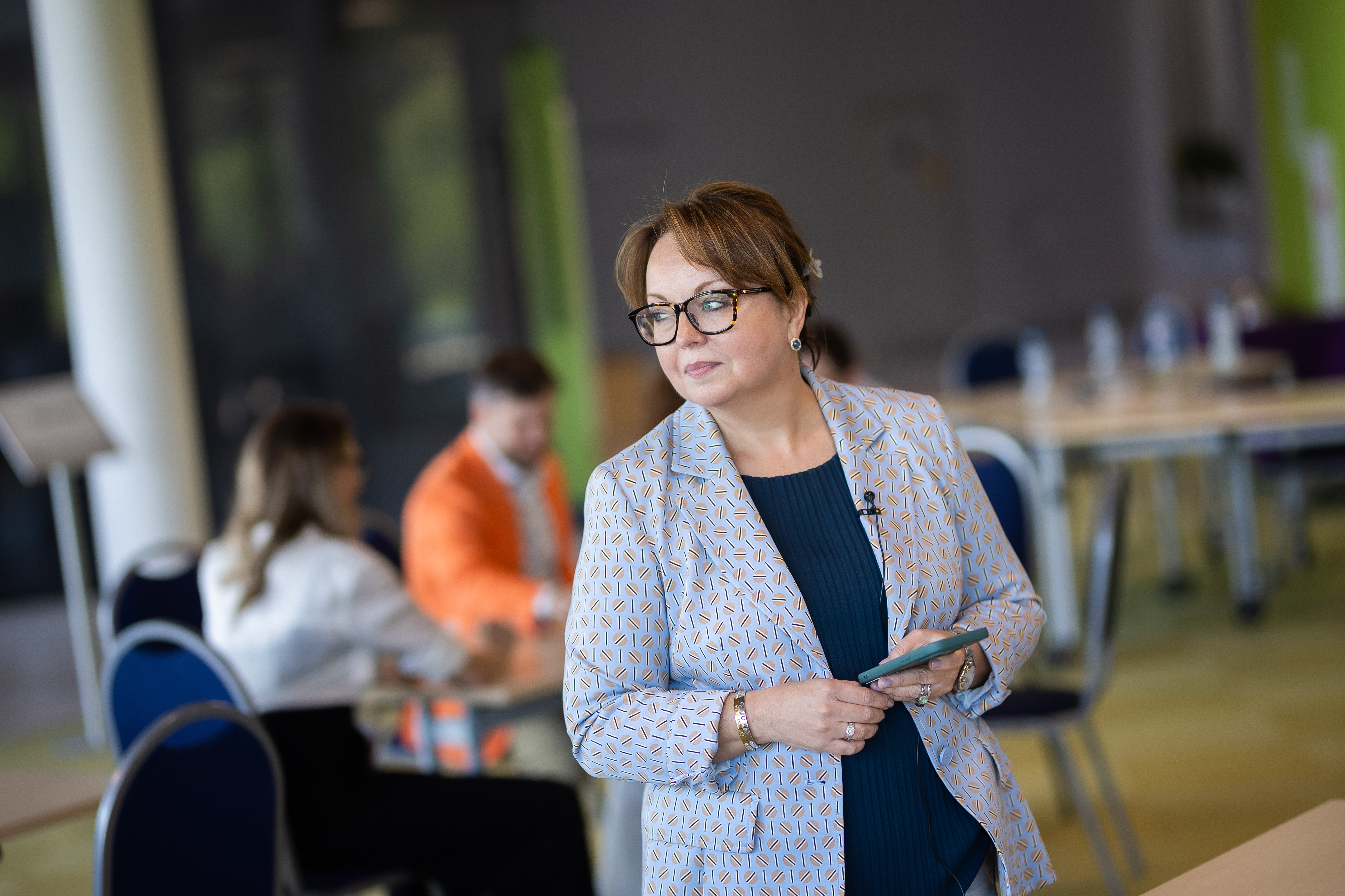 Сотрудник как клиент: где бизнес теряет деньги, даже если все лояльны