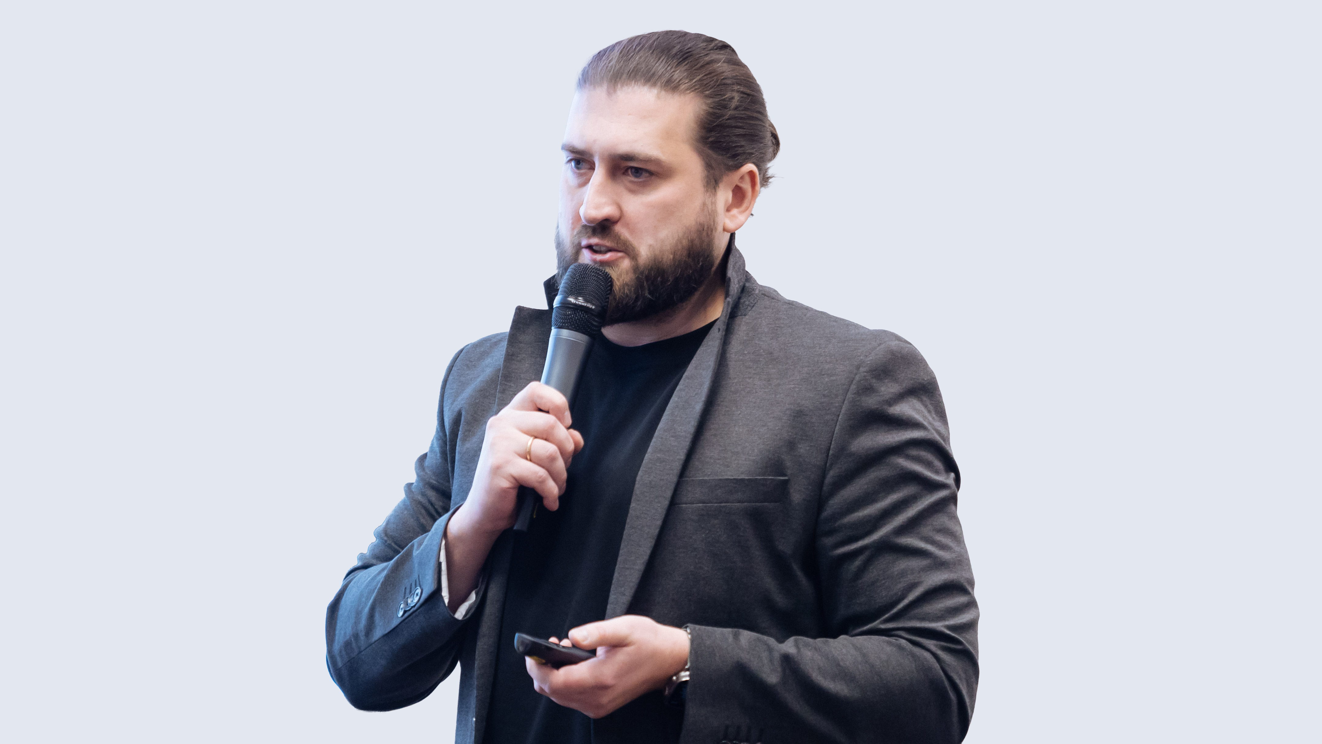 Роман Чернышов