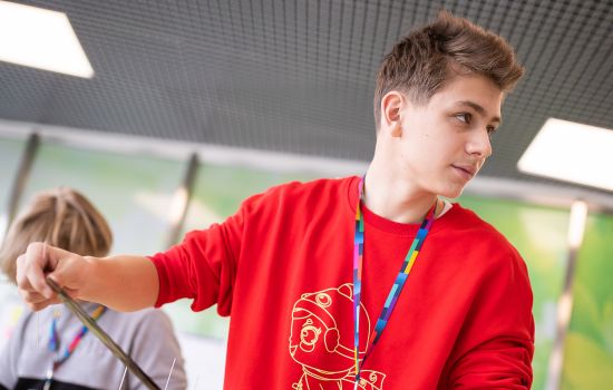 Как помочь подростку разобраться в карьерных развилках и найти свой путь развития?